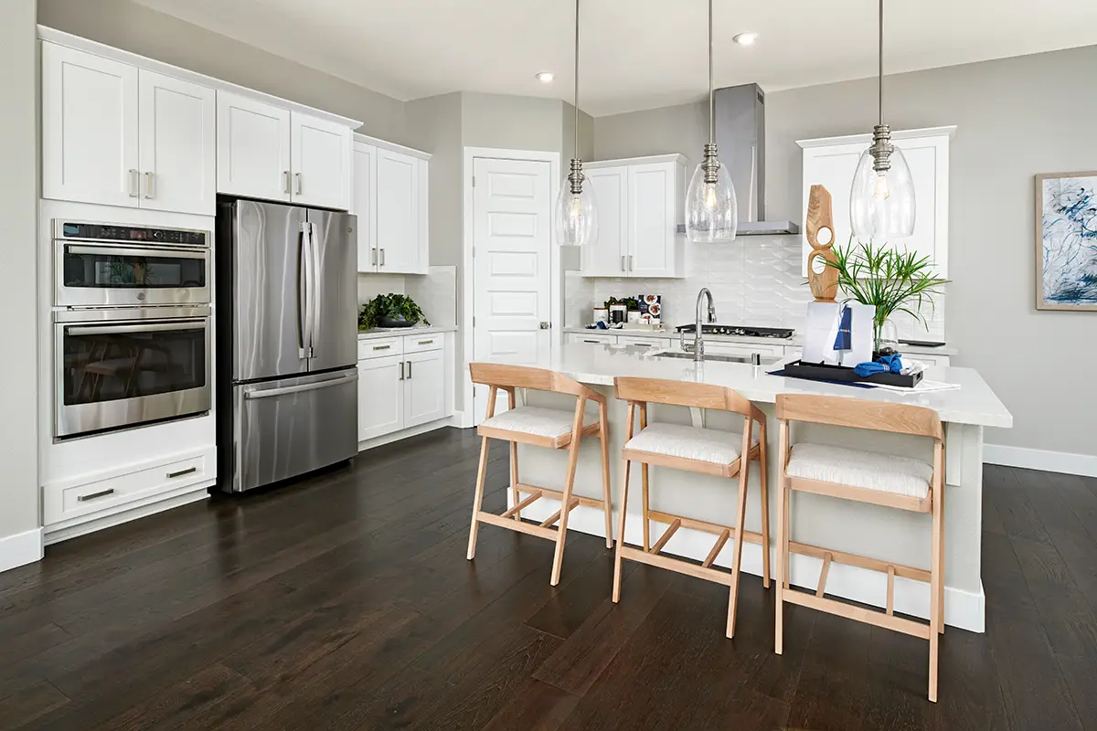 Stainless-steel GE kitchen appliances